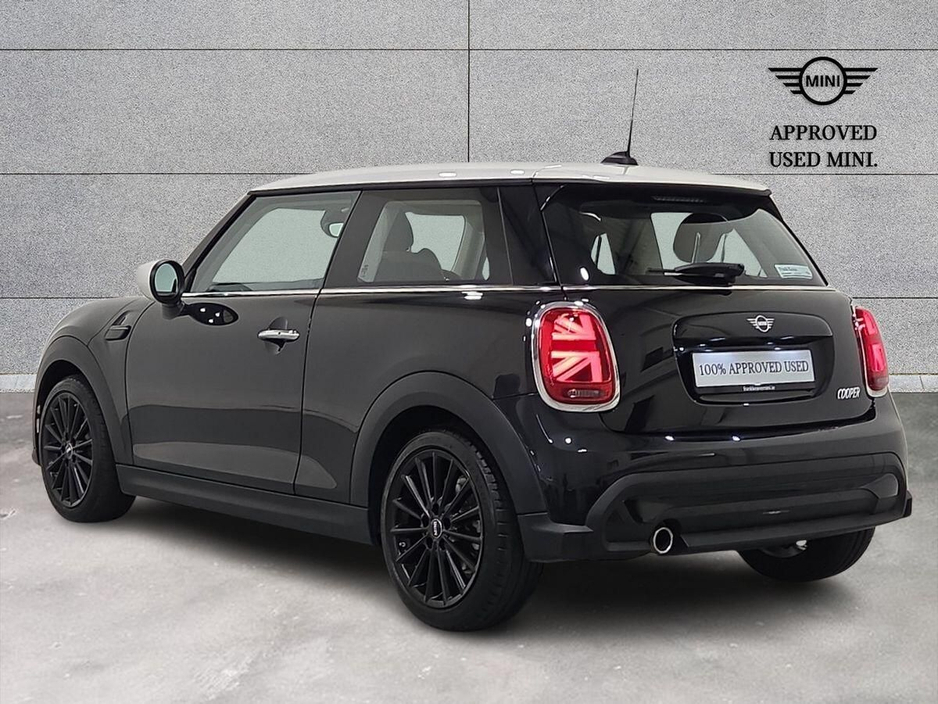 2024 MINI Hatch - image 2