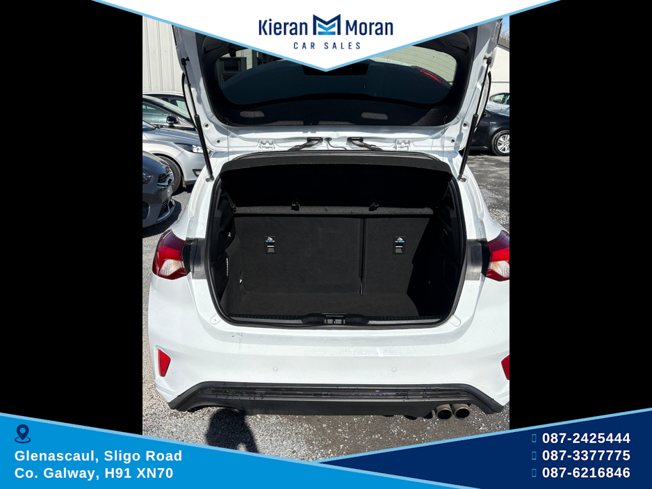 2020 Ford Focus - image 9