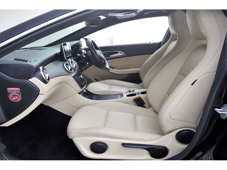 2015 Mercedes-Benz CLA Class - image 15