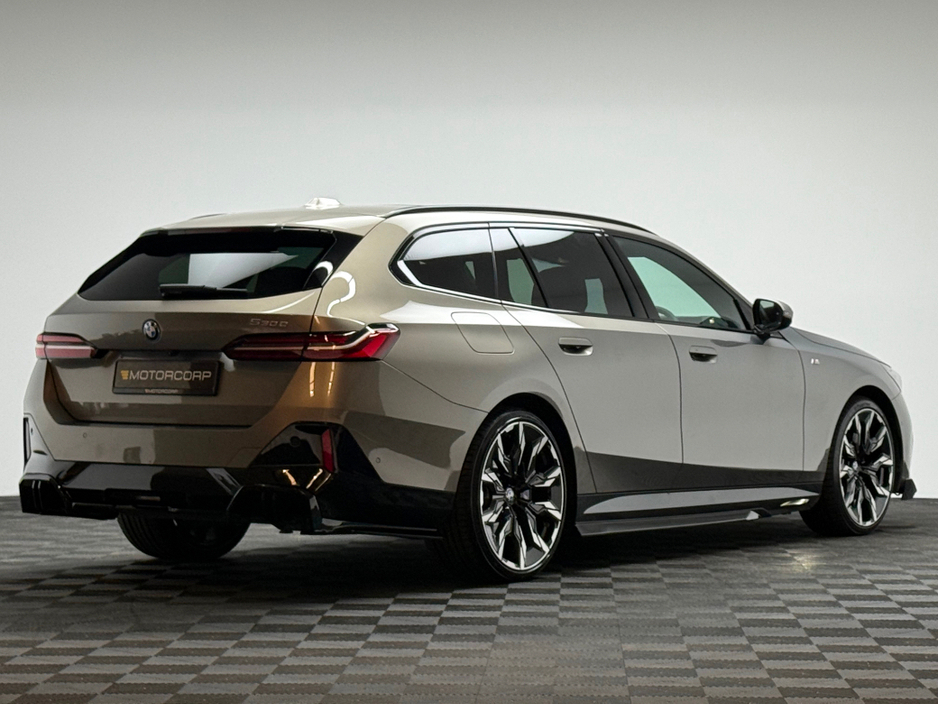 2025 BMW 5 Series 530E M SPORT TOURING €69,990