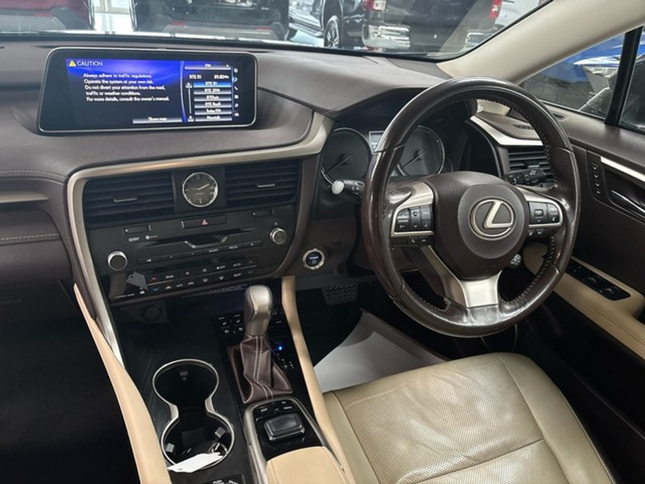 2019 Lexus RX 450 h - image 8