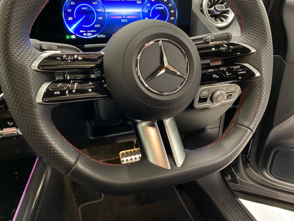 2025 Mercedes-Benz EQA - image 16