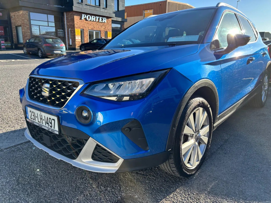 2023 SEAT Arona - image 3
