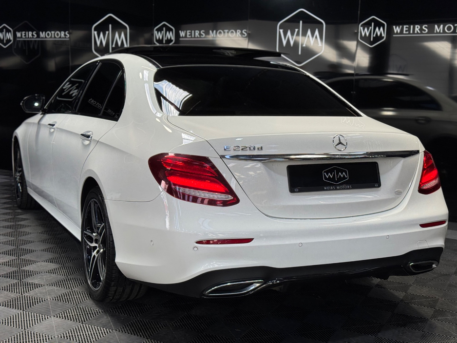 2016 Mercedes-Benz E Class - image 12