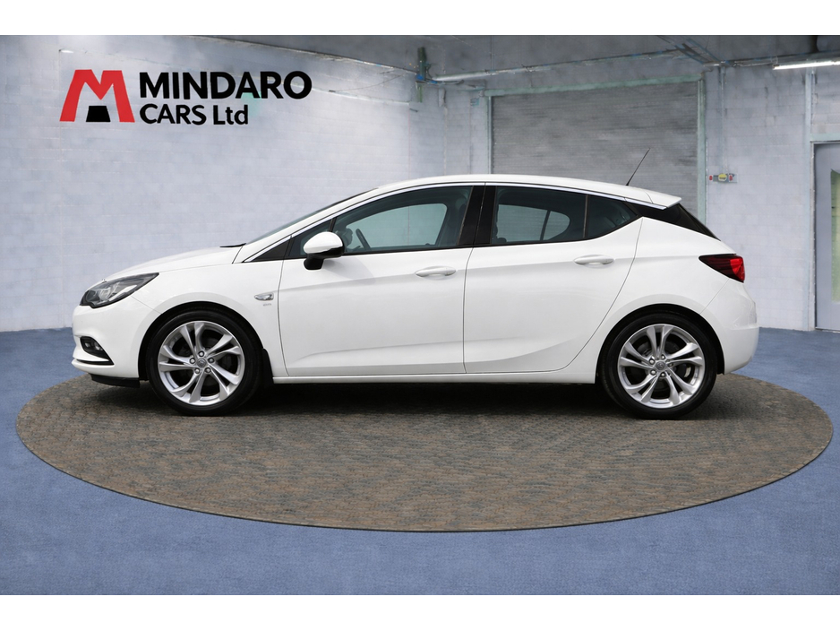 2019 Opel Astra - image 4