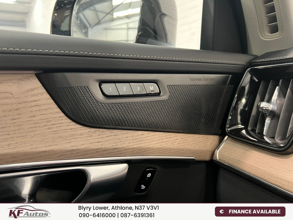 2025 Volvo XC90 - image 37