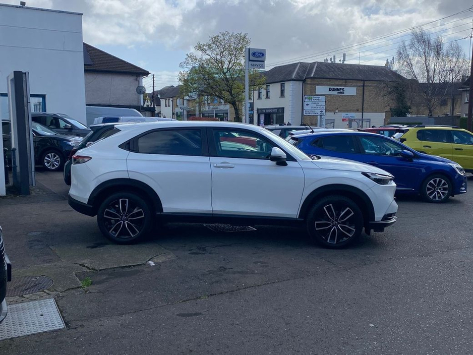 2022 Honda HR-V - image 5