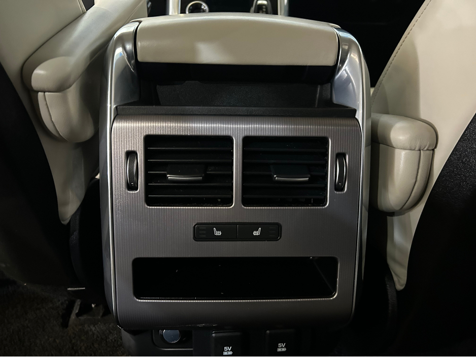 2018 Land Rover Range Rover Sport - image 13