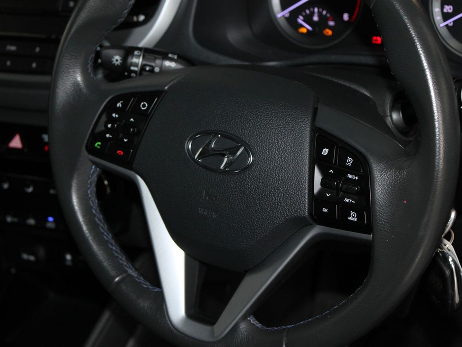 2017 Hyundai Tucson - image 12