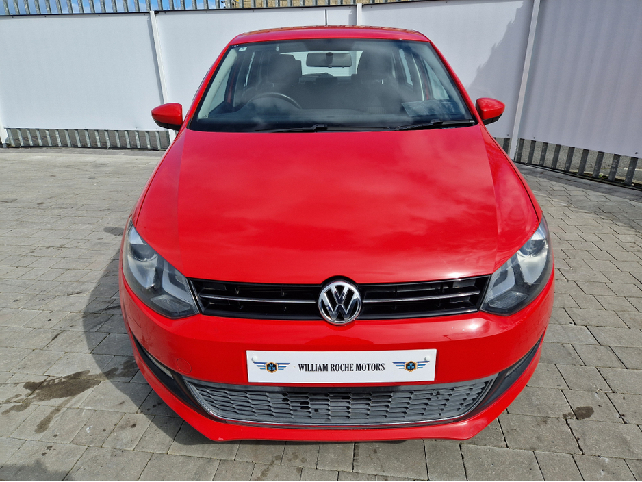 2012 Volkswagen Polo - image 3