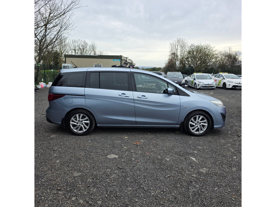 2011 Mazda Mazda5 - image 9