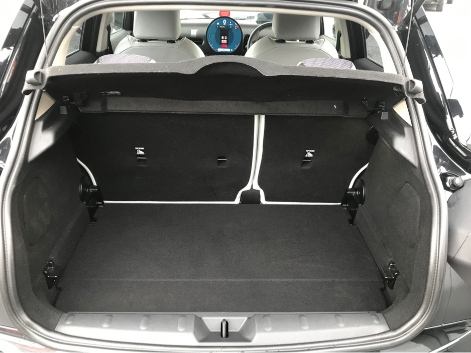 2024 MINI Cooper 42GD CLASSIC C 5DR AUTO €33,750