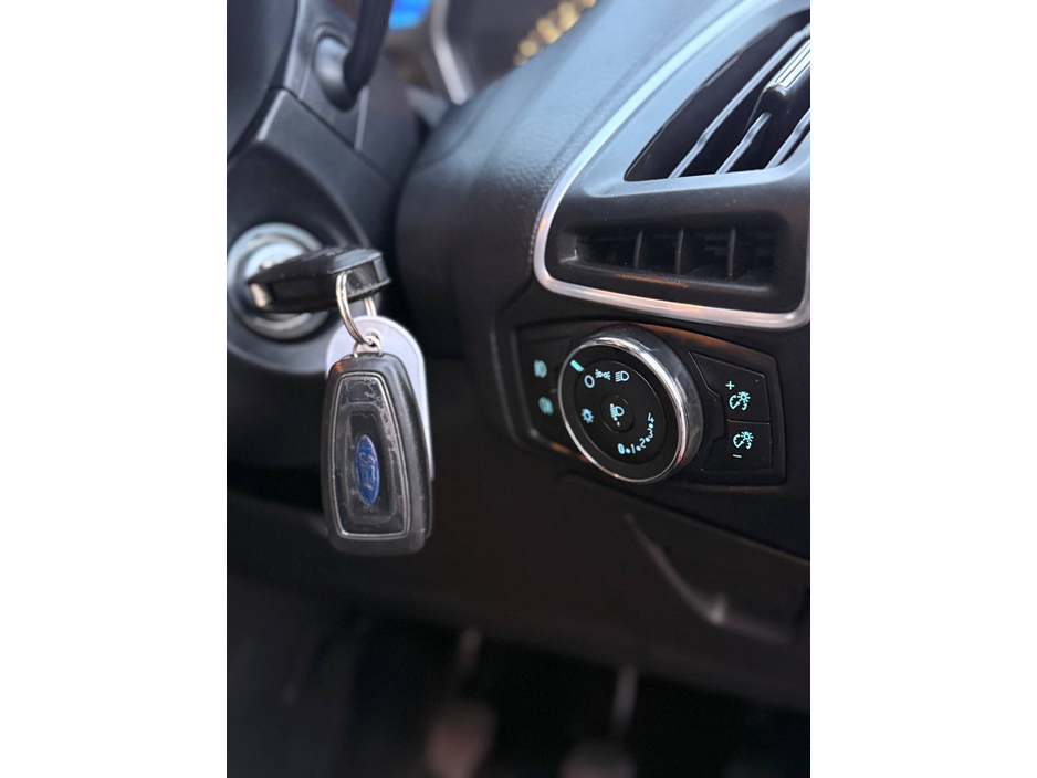 2014 Ford Focus - image 44