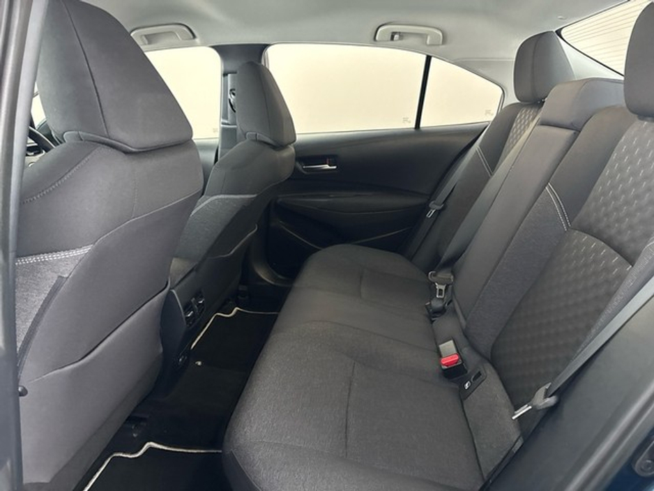 2024 Toyota Corolla HYBRID LUNA SALOON €27,950