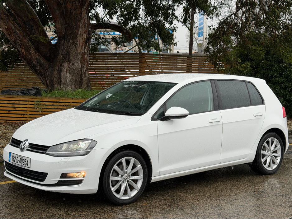 2016 Volkswagen Golf - image 3