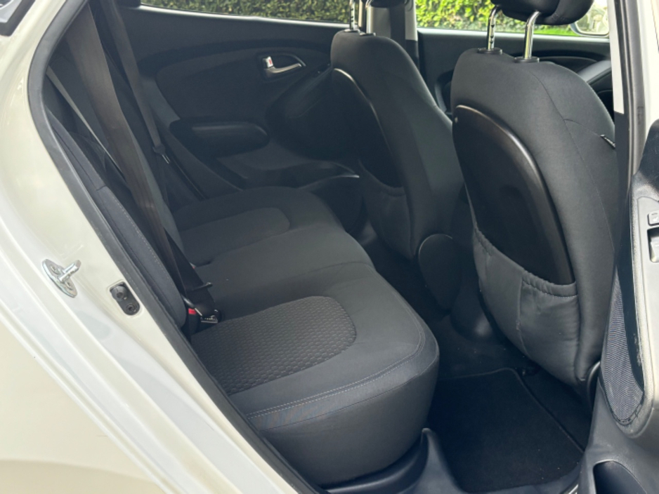 2013 Hyundai ix35 - image 9