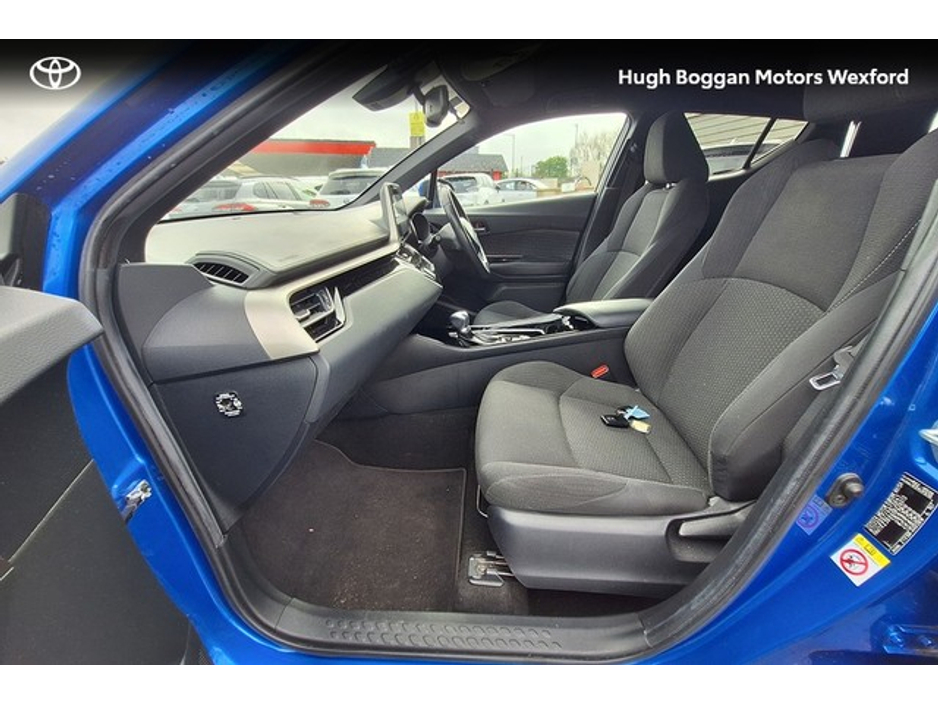 2019 Toyota C-HR - image 6