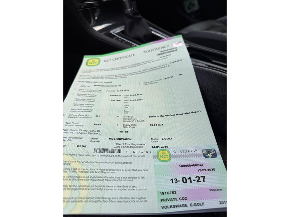 2019 Volkswagen Golf - image 2