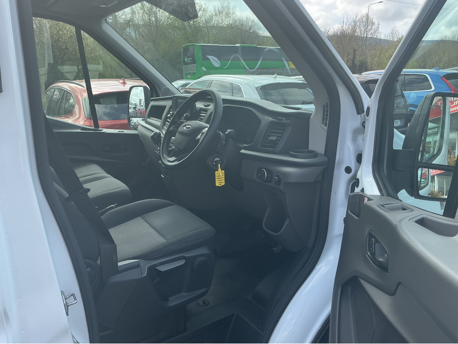 2023 Ford Transit - image 13
