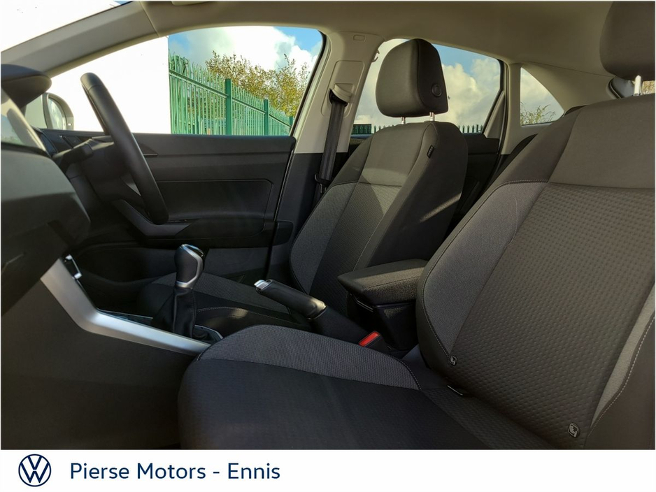 2025 Volkswagen Taigo - image 7