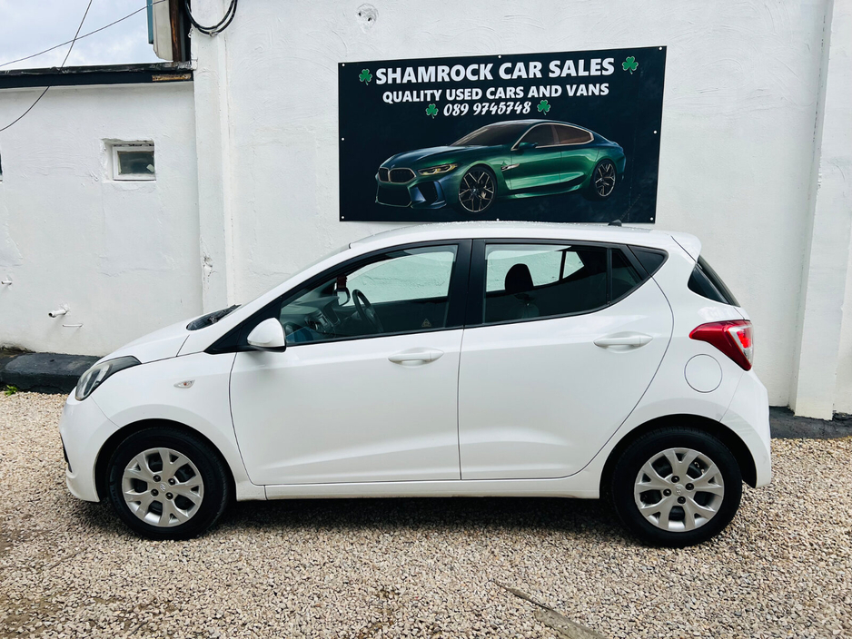 2015 Hyundai i10 - image 2