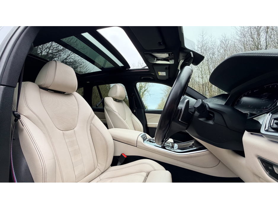 2021 BMW X5 - image 14