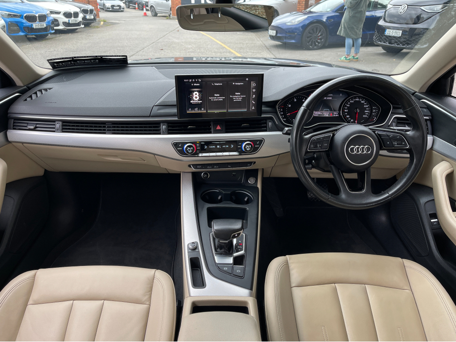 2021 Audi A4 - image 25