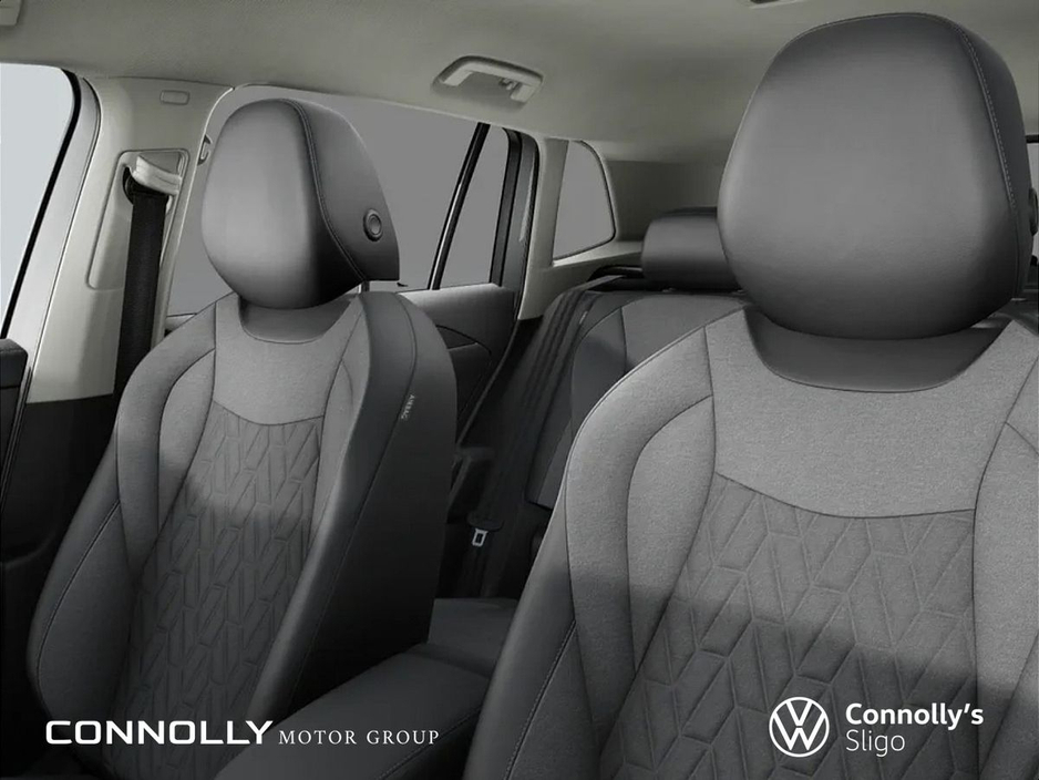 2026 Volkswagen Tiguan - image 5