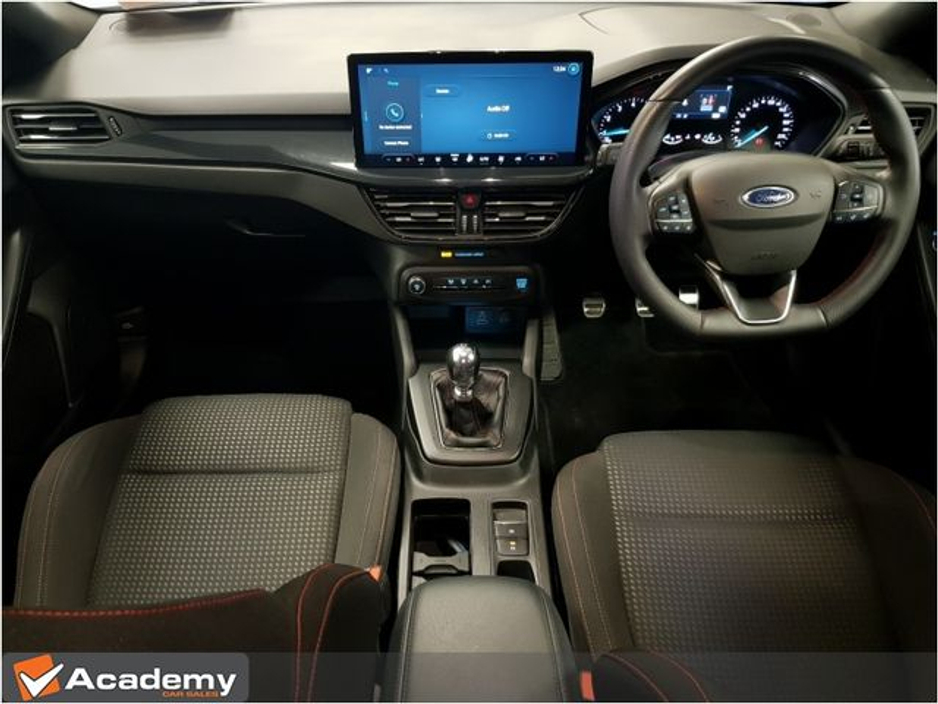 2024 Ford Focus - image 2