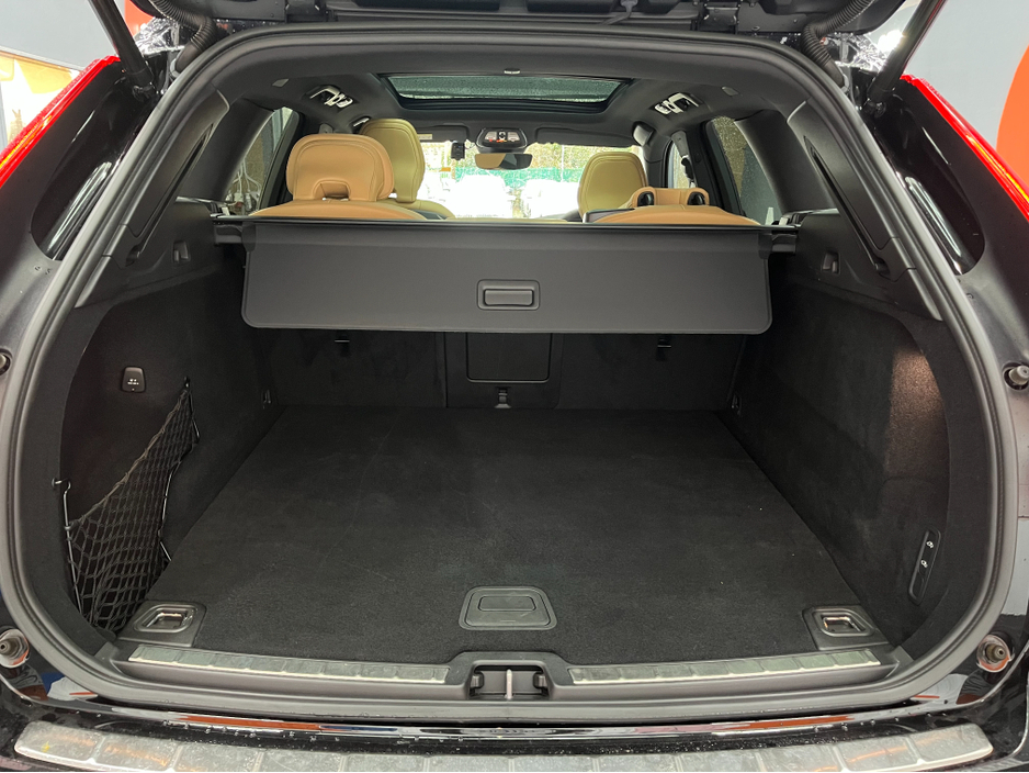 2023 Volvo XC60 €45950 2023 VOLVO XC60 RECHARGE ULTIMATE T6 2.0 AUTOMATIC / CRUISE CONTROL / 360° PARKING CAMERA / ELECTRIC MEMORY & HEATED SEATS / PANORAMIC SUNROOF / HEATED STEERING WHEEL / APPLE CARPLAY €45,950