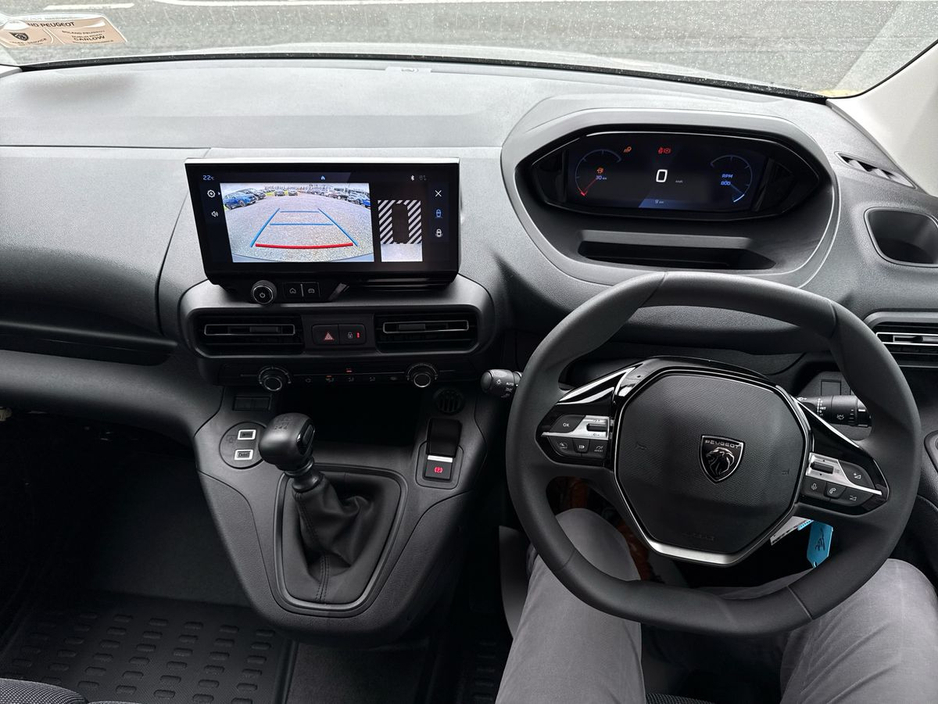 2026 Peugeot Partner - image 19