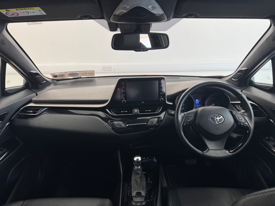 2020 Toyota C-HR - image 13