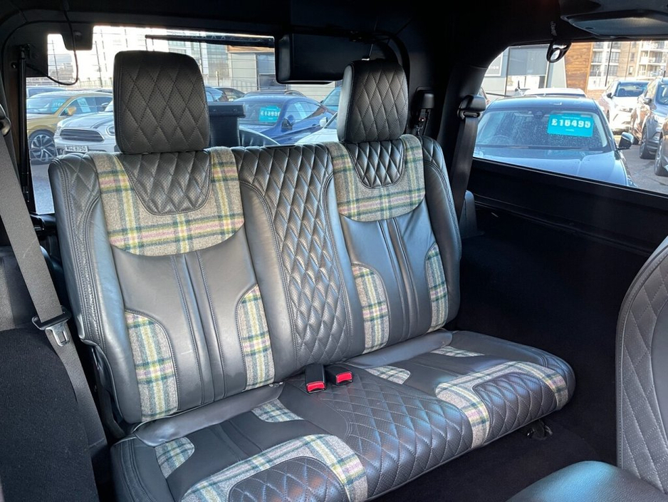 2015 Jeep Wrangler - image 23