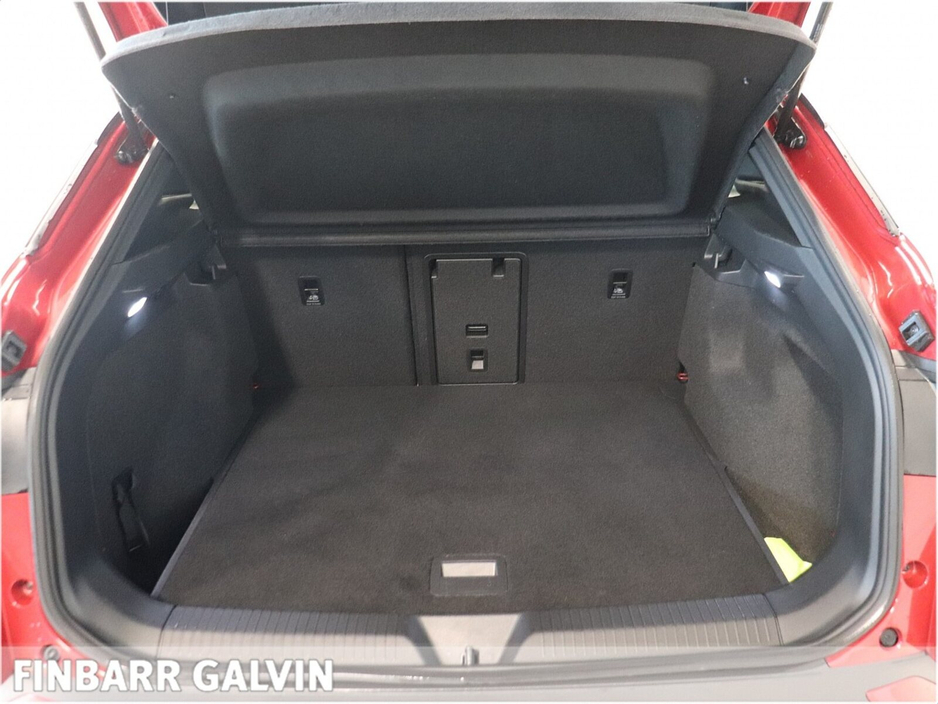 2022 Volkswagen ID.4 FAMILY 77kWh 204HP €27,950