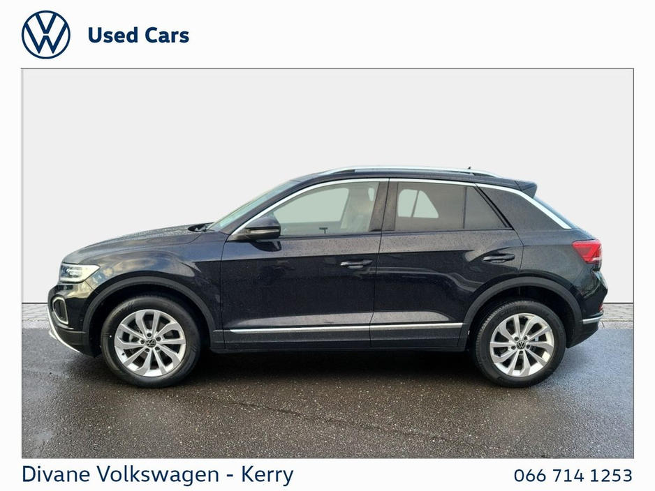 2023 Volkswagen T-Roc - image 6