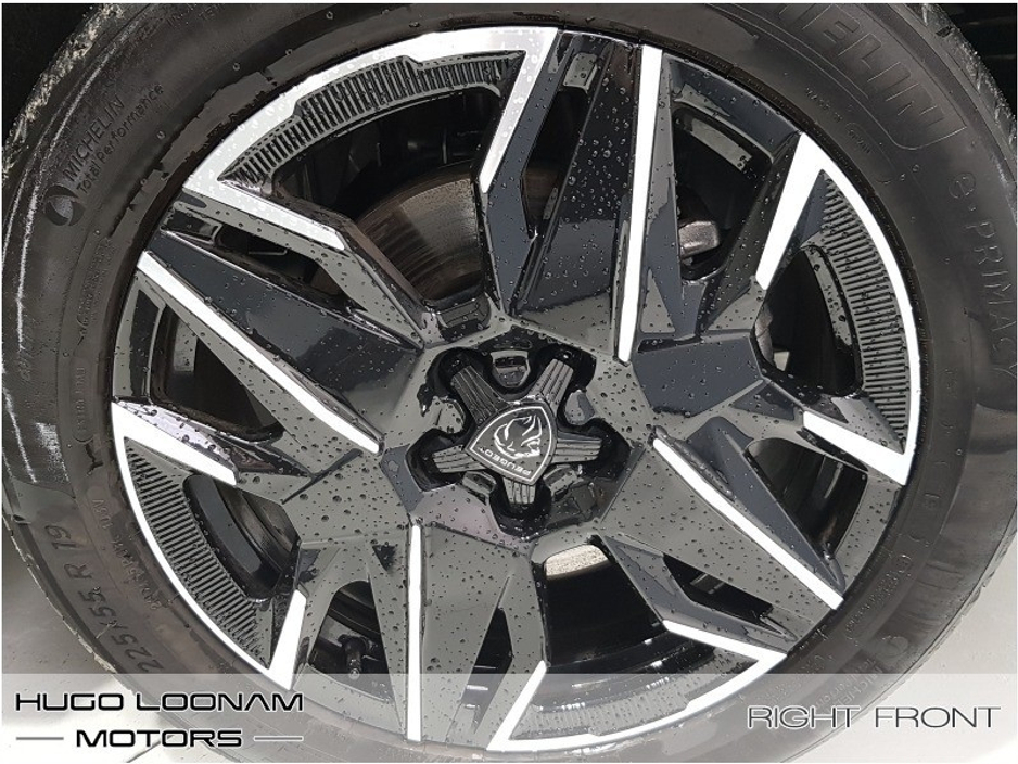 2025 Peugeot 5008 - image 13