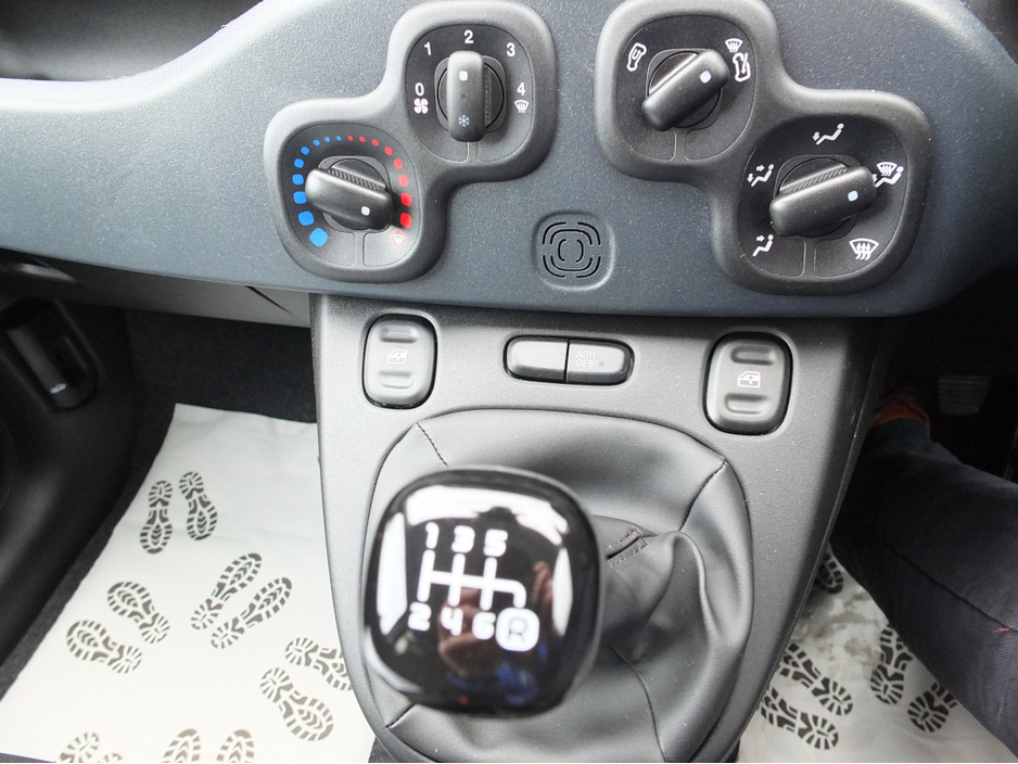 2025 Fiat Panda - image 11