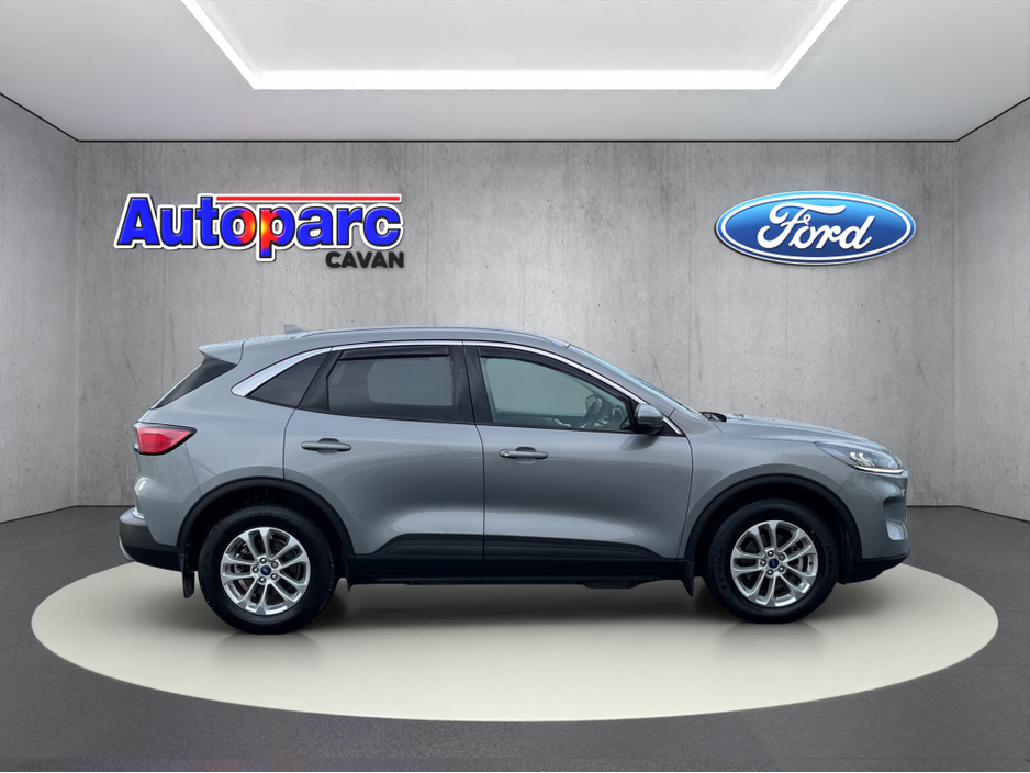 2023 Ford Kuga - image 6