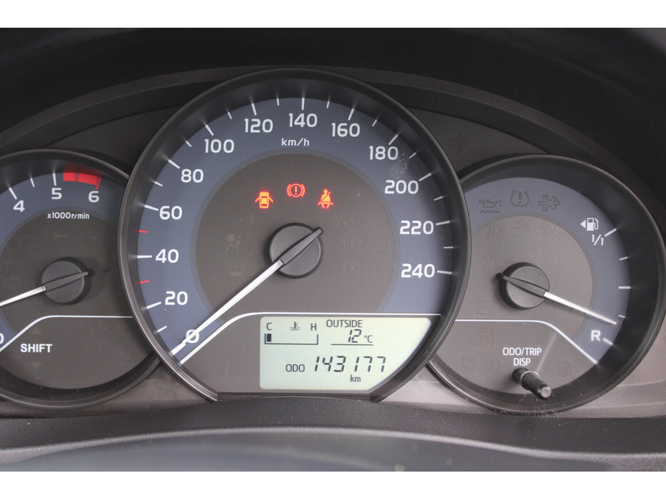 2017 Toyota Corolla - image 16