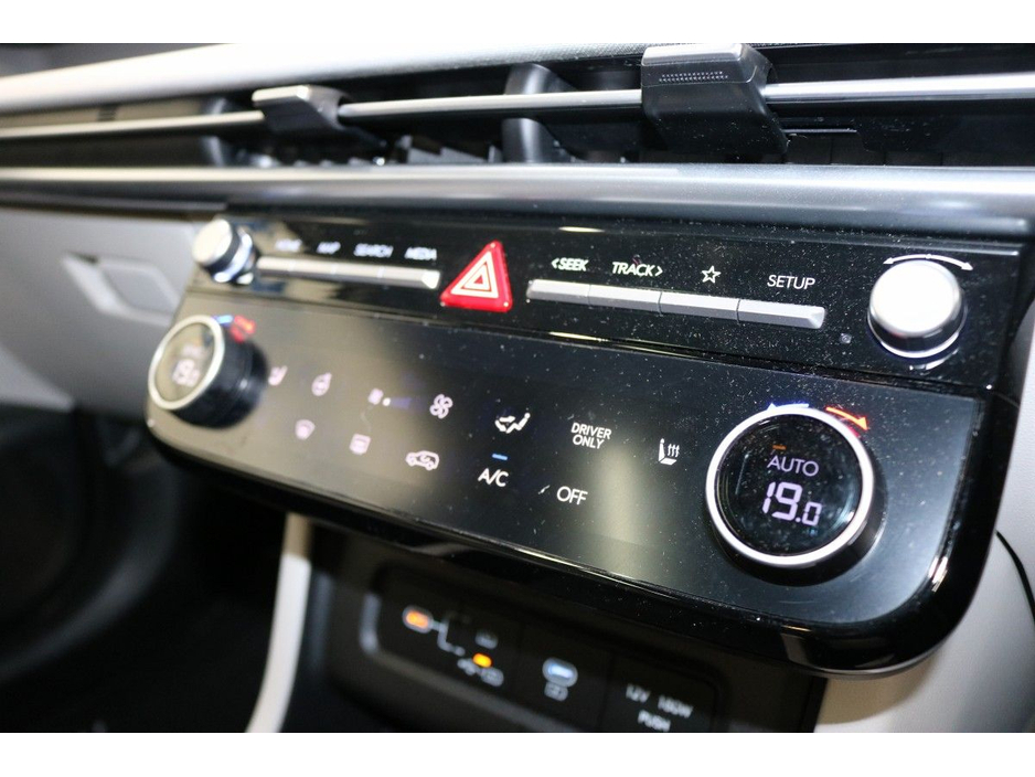 2025 Hyundai Tucson - image 18