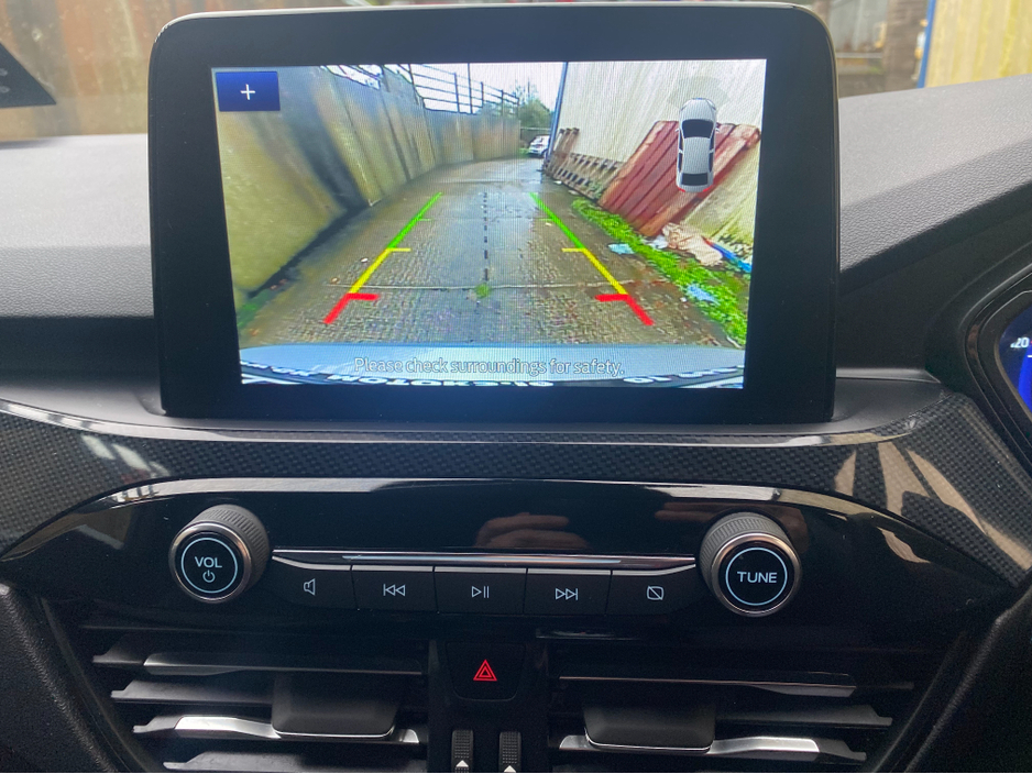 2022 Ford Kuga - image 11