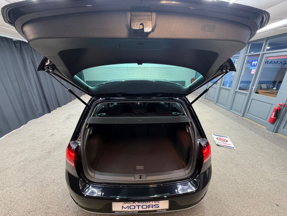 2018 Volkswagen Golf - image 30