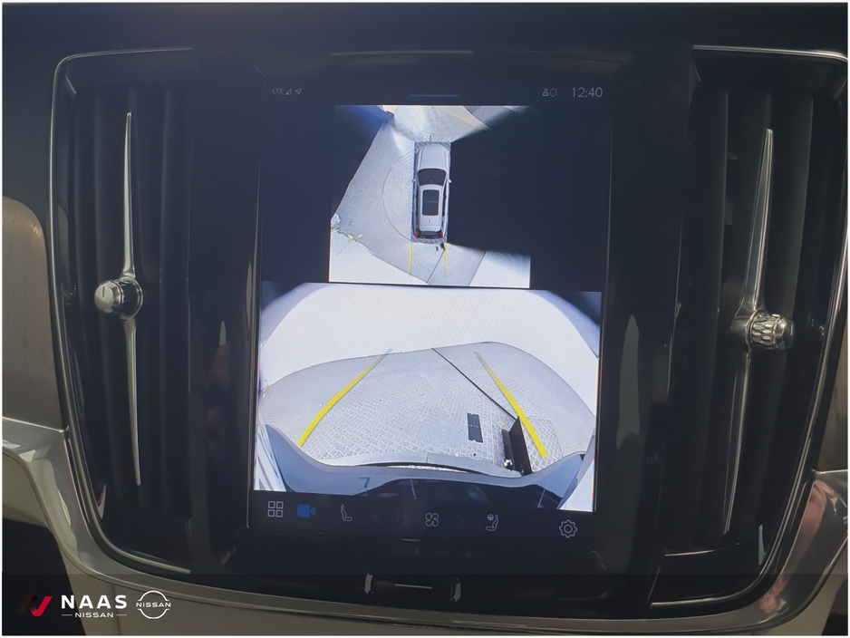 2025 Volvo V90 - image 14