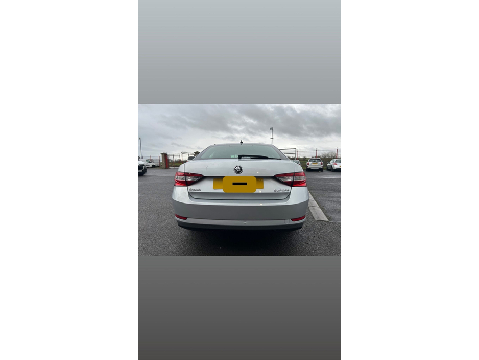 2019 Skoda Superb Manual 5 door hatchback 2.0l diesel engine €8,750