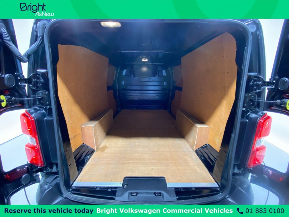 2022 Citroen Dispatch Enterprise BLUEHDI 2.0 €16,950 + VAT €16,950