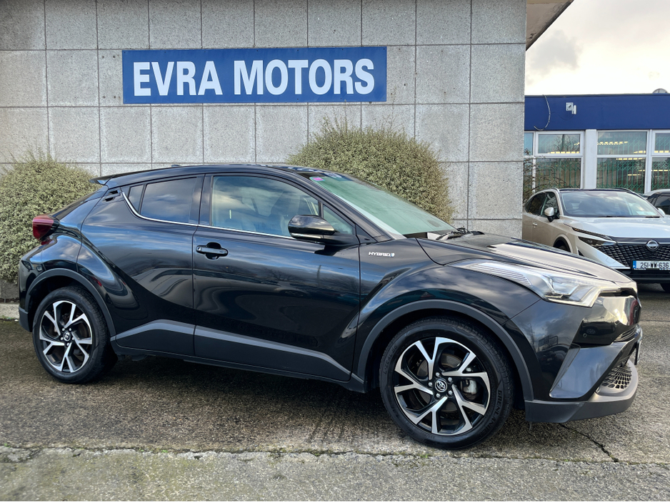 2019 Toyota C-HR SOL HYBRID AUTOMATIC 1.8 PETROL //HALF LEATHER HEATED SEATS//ADAPTIVE CRUISE CONTROL//REVERSE CAMERA//KEYLESS ENTRY// €19,950