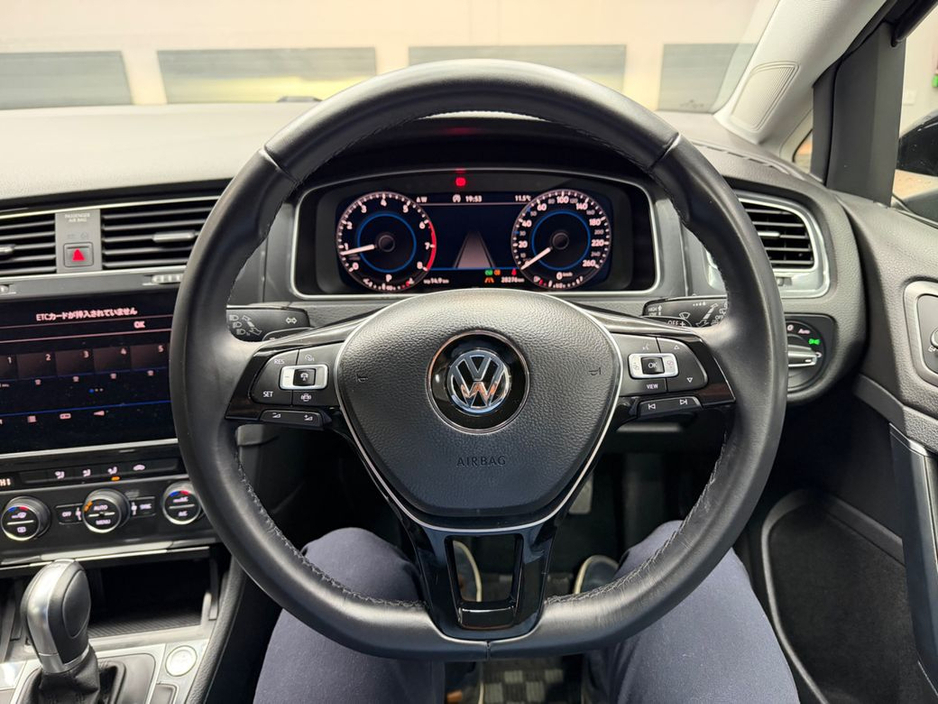 2018 Volkswagen Golf - image 19