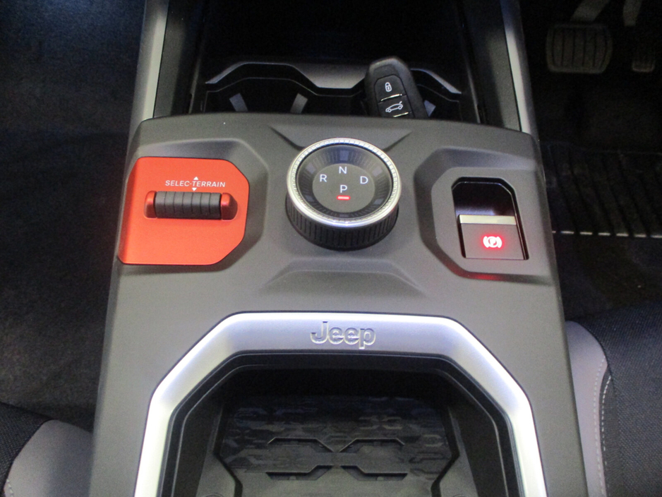 2026 Jeep Compass - image 24