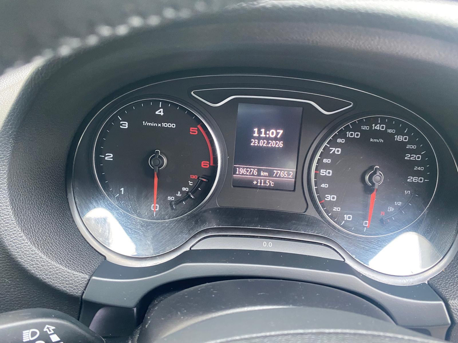 2014 Audi A3 - image 2