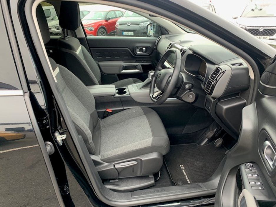 2021 Citroen C5 Aircross - image 9